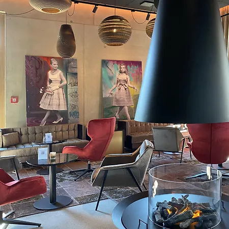 ホテル Radisson 4*